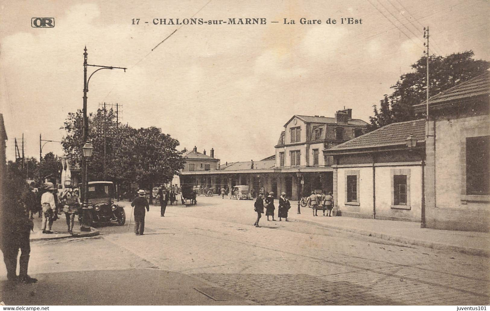 CPA Chalons Sur Marne-La Gare De L'Est-17      L2908 - Châlons-sur-Marne