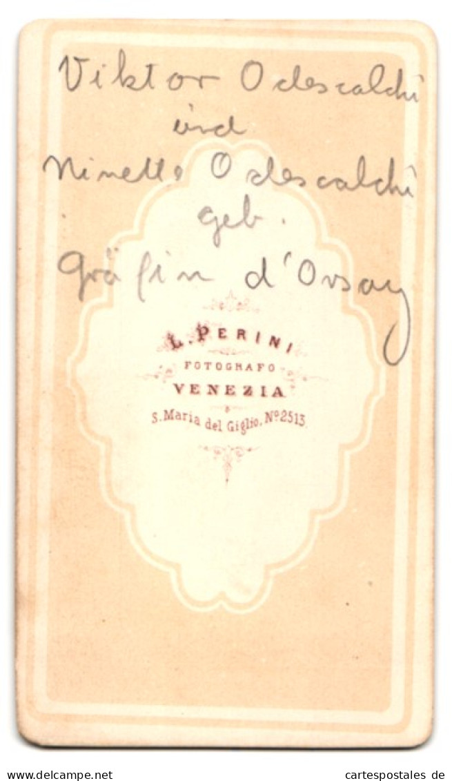 Foto L. Perini, Venezia, Portrait Graf Victor Und Gräfin Ninette Odescalchi Schreiben Briefe Und Lesen Eine Buch  - Famous People