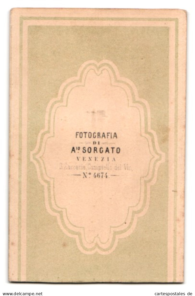 Fotografie A. Sorgato, Venezia, Gräfin Ninette Odescalchi Mit Victor Odescalchie Und Oscar D`Orsay Beim Kartenspiel  - Beroemde Personen