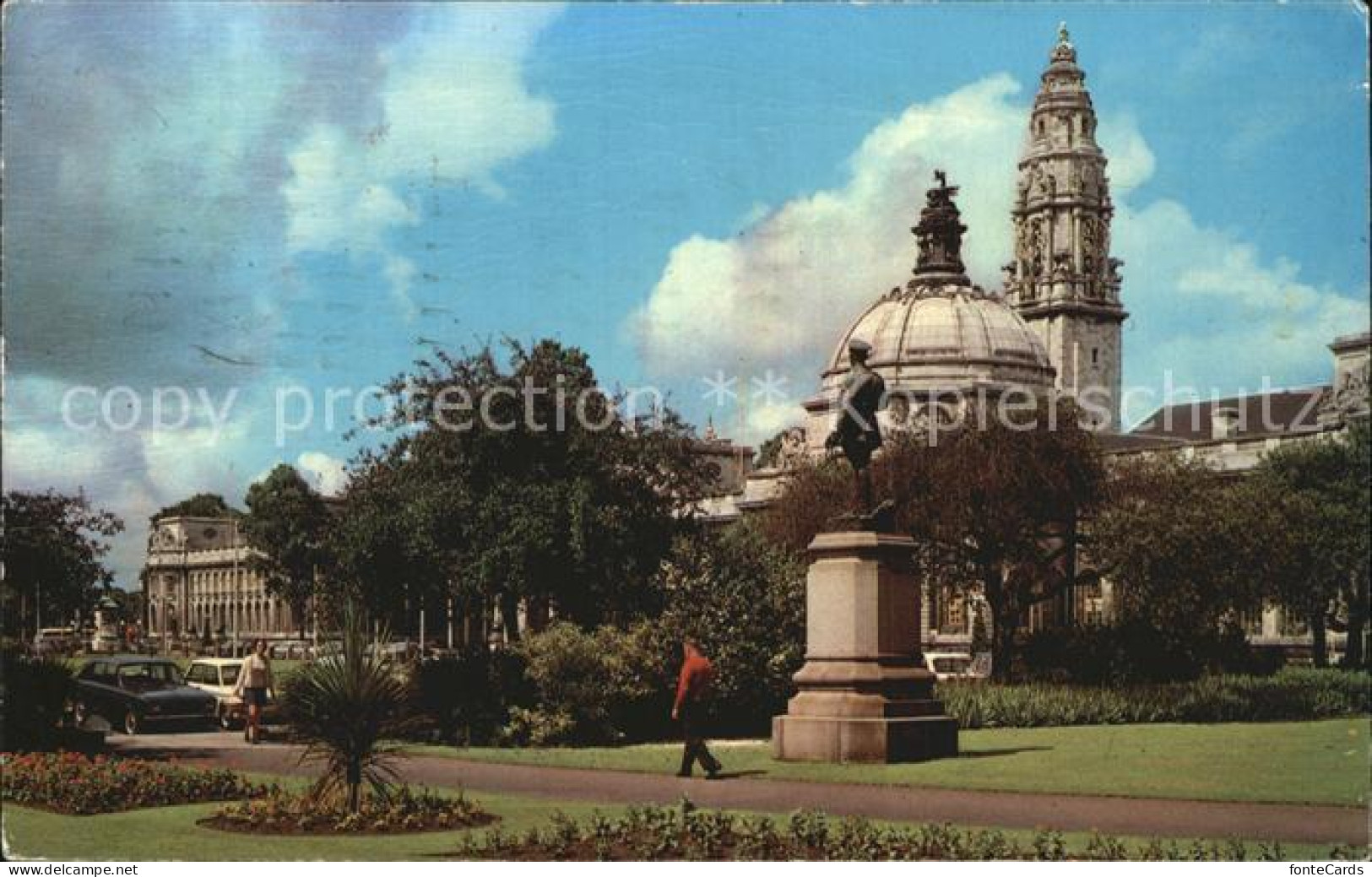 72503366 Cardiff Wales The City Hall From Gorsedd Gardens Cardiff Wales - Autres & Non Classés