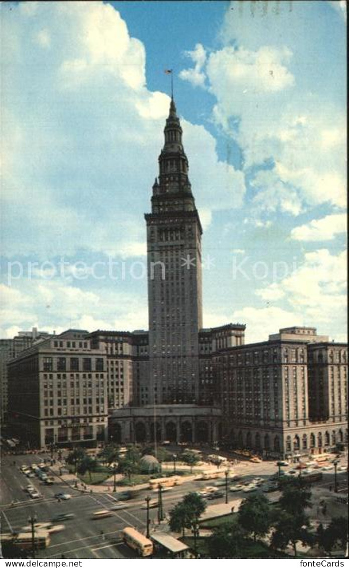 72497782 Cleveland Ohio Terminal Tower Building And Public Square Cleveland - Autres & Non Classés