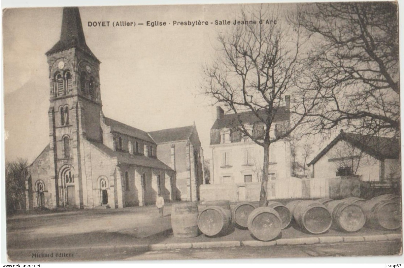 DOYET - Eglise . Presbytère - Salle Jeanne D'Arc - Autres & Non Classés