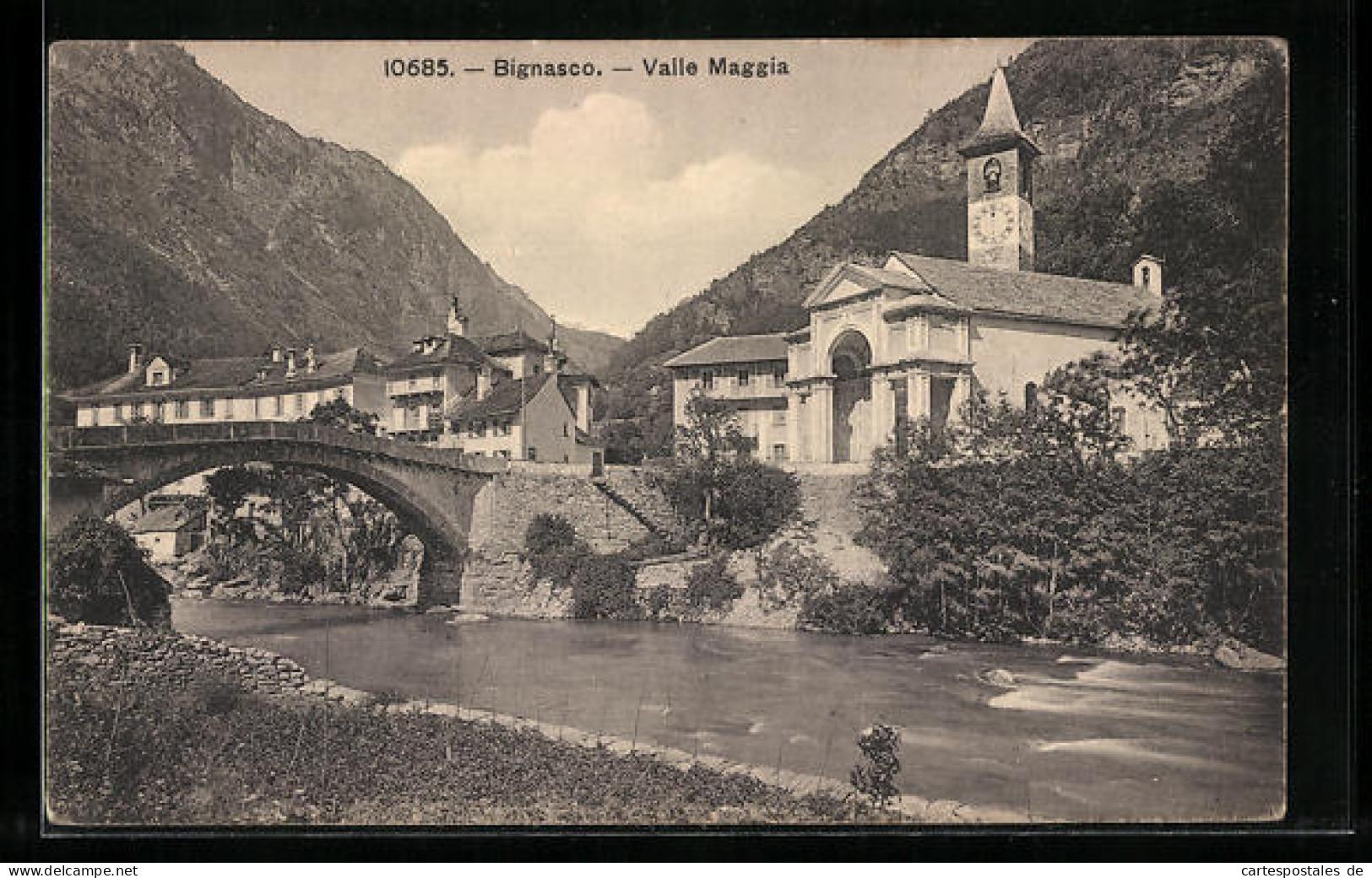 AK Bignasco, Valle Maggia, Brücke Vor Der Kirche  - Maggia