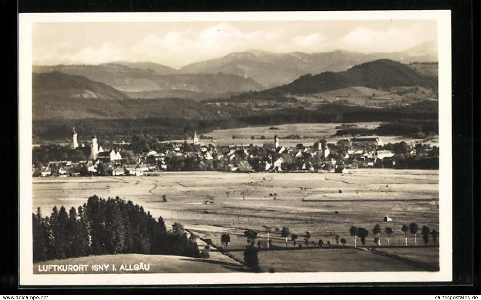 AK Isny Im Allgäu, Panoramansicht Der Stadt Mit Dem Gebirge Im Hintergrund  - Isny