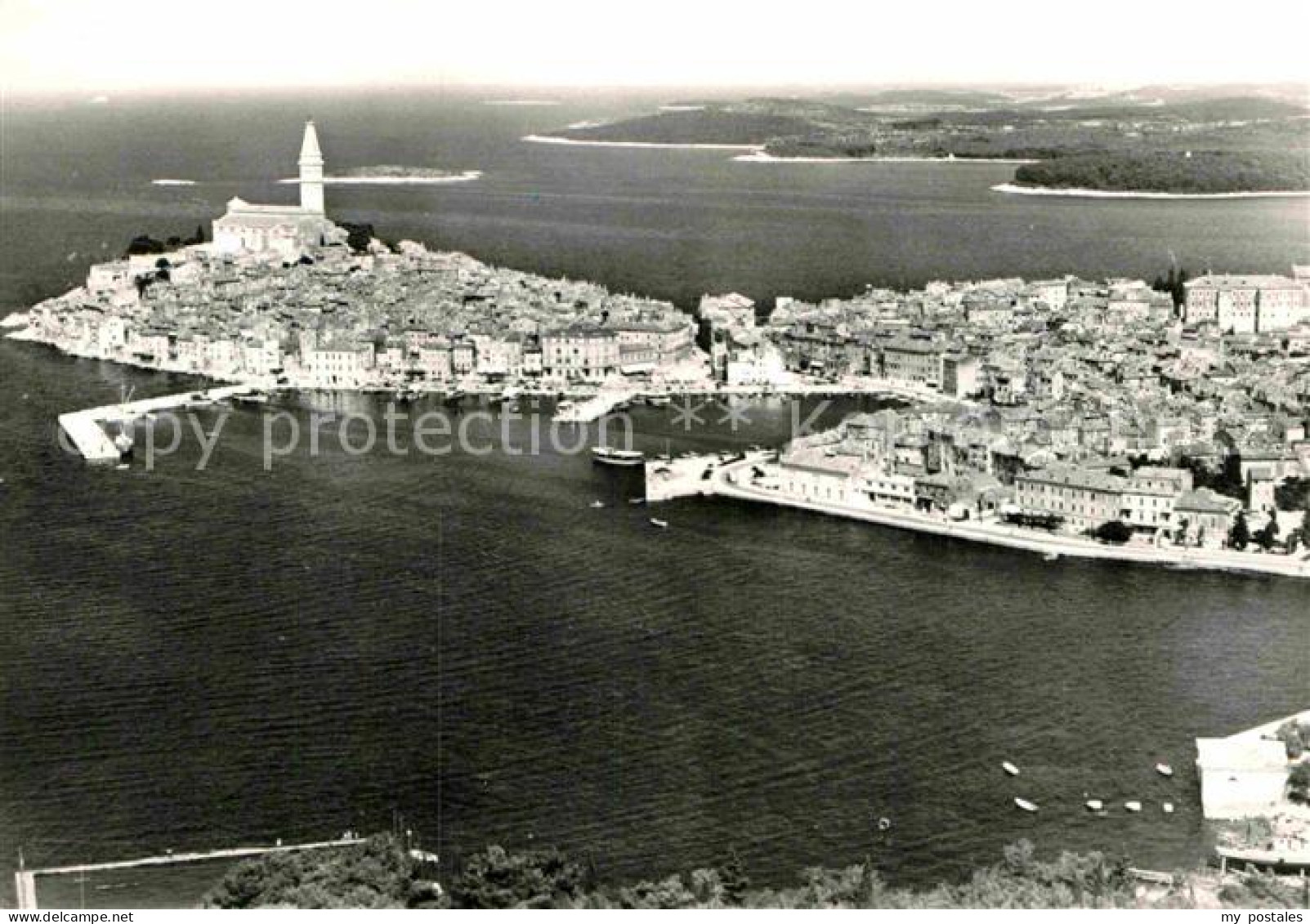 72858858 Rovinj Istrien Panorama Hafen Altstadt Halbinsel Croatia - Croatie