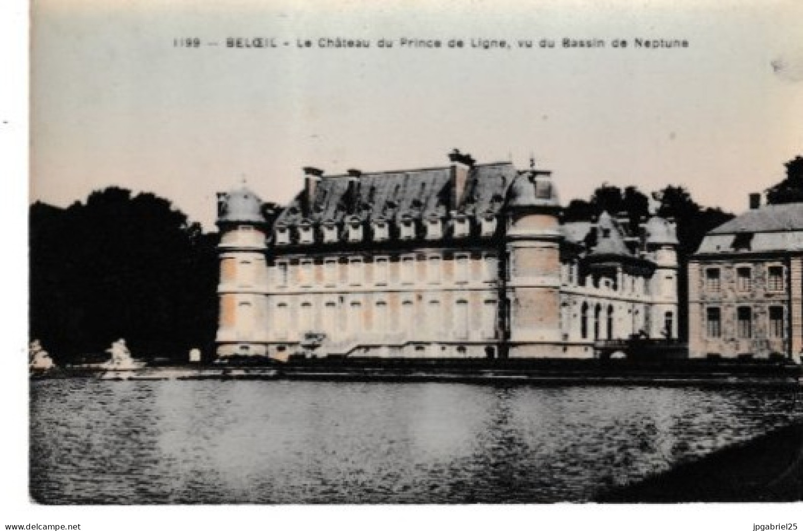 Beloeil  Le Chateau Du Prince De Ligne Vu Du Bassin De Neptune - Belöil