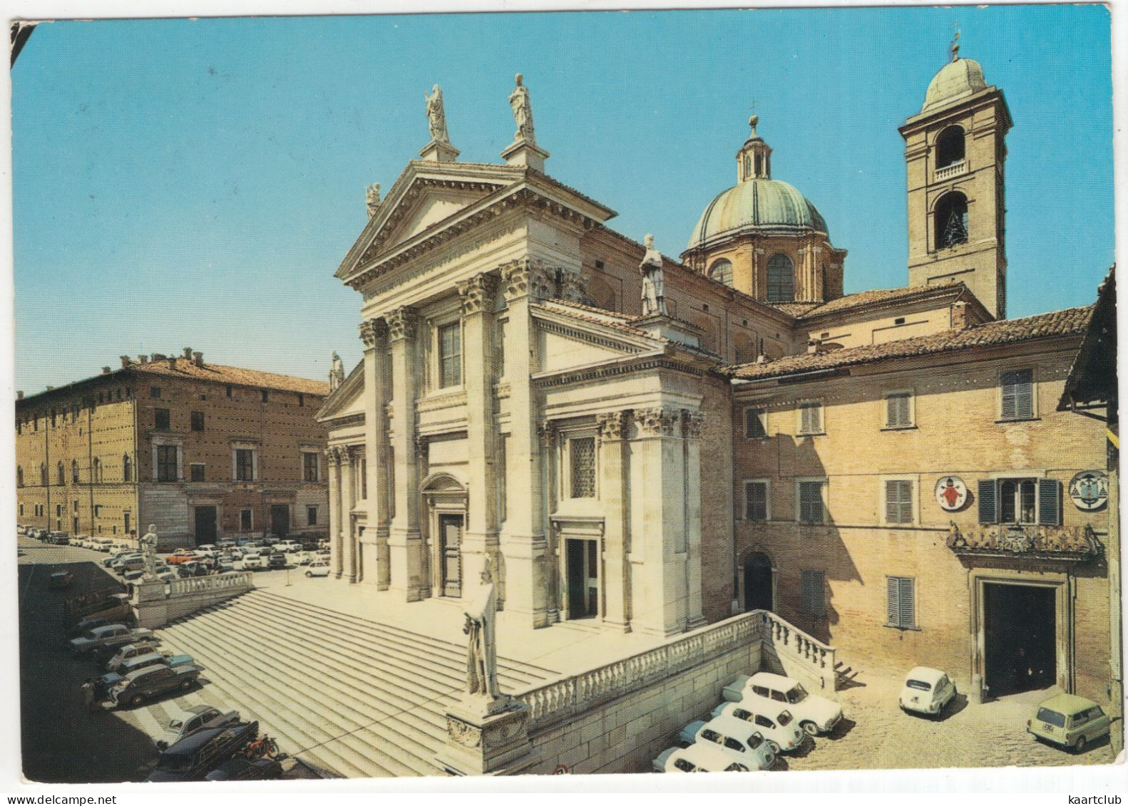 Urbino: FORD CONSUL 315, FIAT 500, 600 - Metropolitana Basilica - (Italia) - Voitures De Tourisme