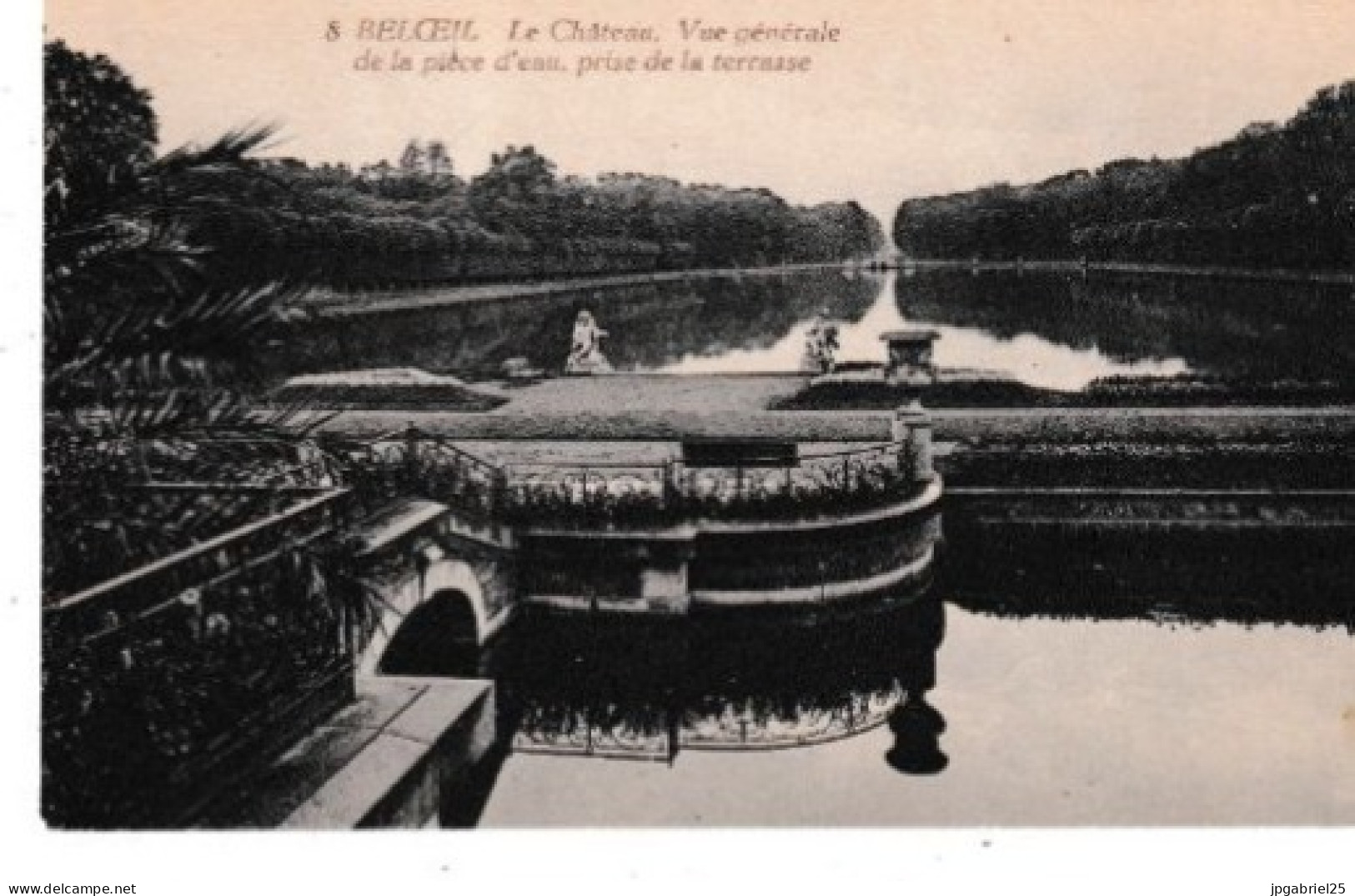 Beloeil  Le Chateau Vue Generale De La Piece D Eau Prise De La Terrasse - Belöil