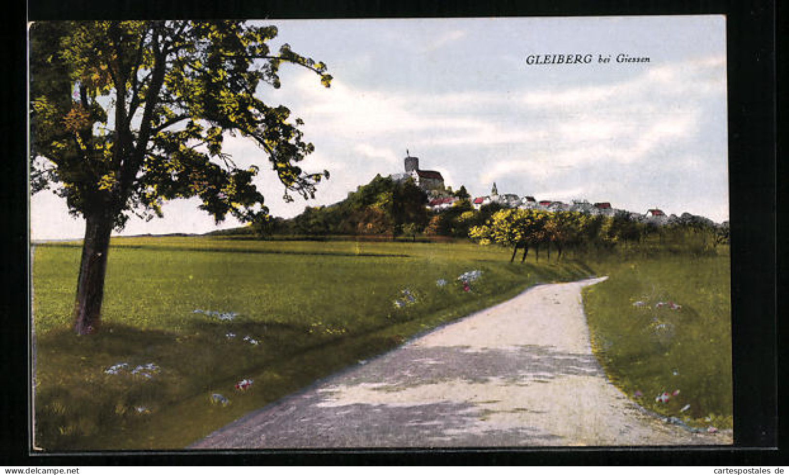 AK Gleiberg Bei Giessen, Blick Vom Weg Zum Ort Mit Burg  - Giessen