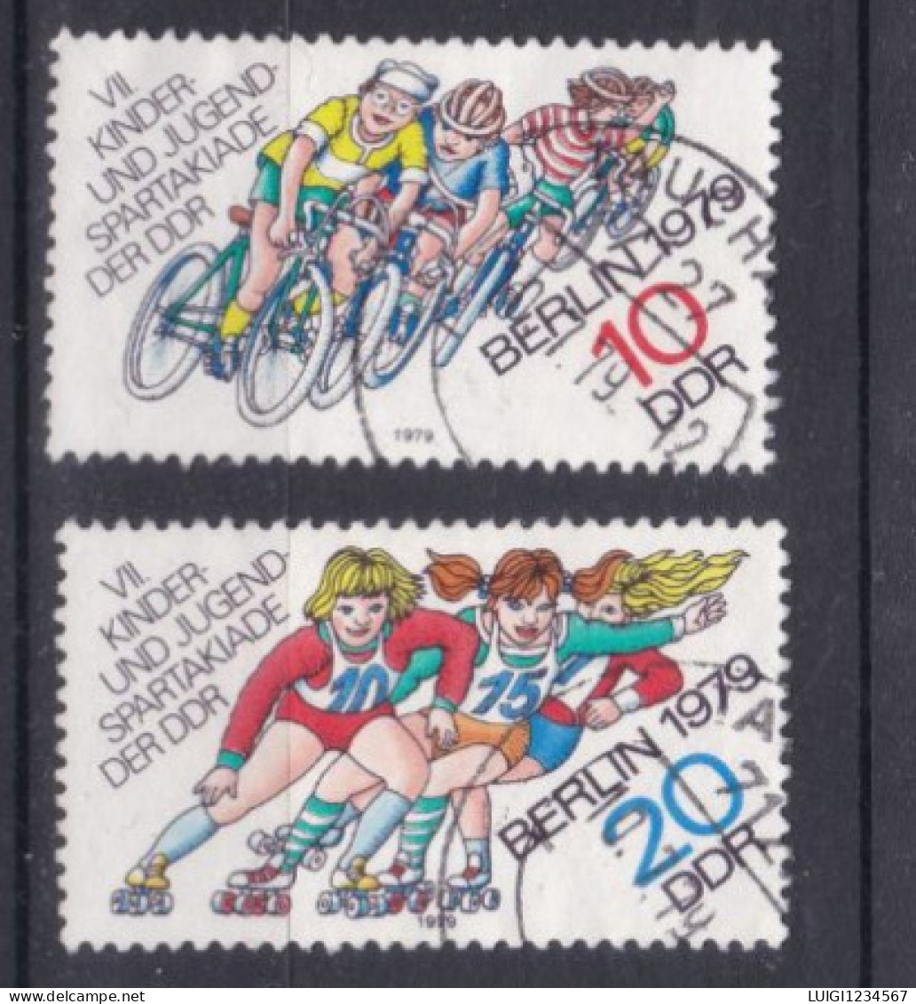 MICHEL 2422/2423 - Used Stamps