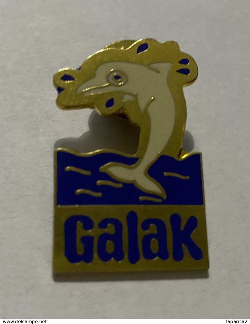 PINS NESTLE CHOCOLAT GALAK / DAUPHIN / 33NAT - Levensmiddelen