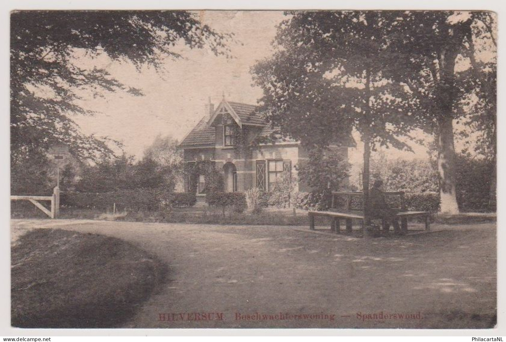 Hilversum - Boschwachterswoning Spanderswoud - Flinke Scheur Van 1cm Aan Bovenzijde - Hilversum