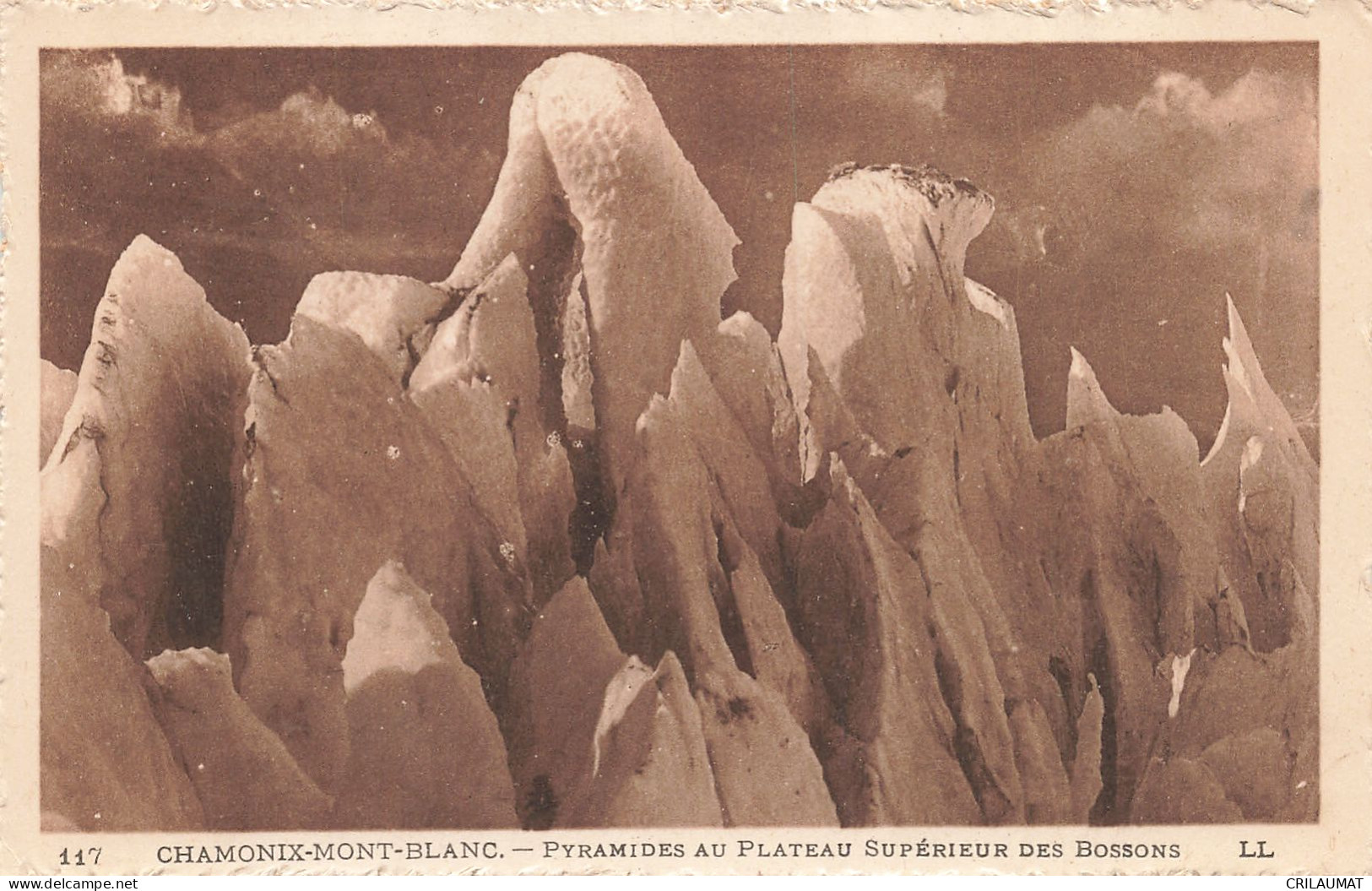 74-CHAMONIX MONT BLANC PYRAMIDE AU PLATEAU-N°T5278-H/0323 - Chamonix-Mont-Blanc