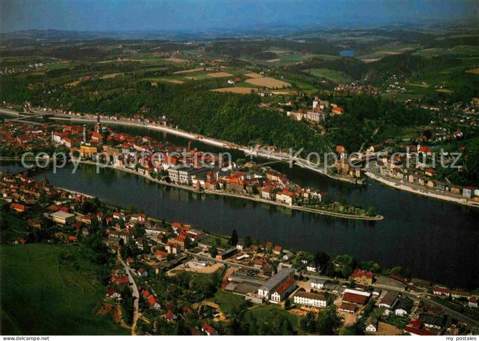 72852603 Passau Fliegeraufnahme Zusammenfluss Donau Inn Ilz  Passau - Passau