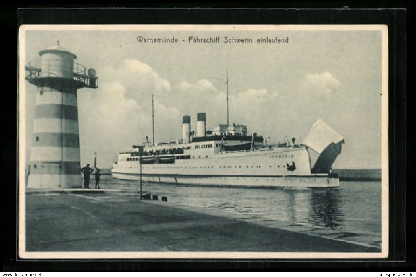 AK Warnemünde, Fährschiff Schwerin Einlaufend  - Andere & Zonder Classificatie