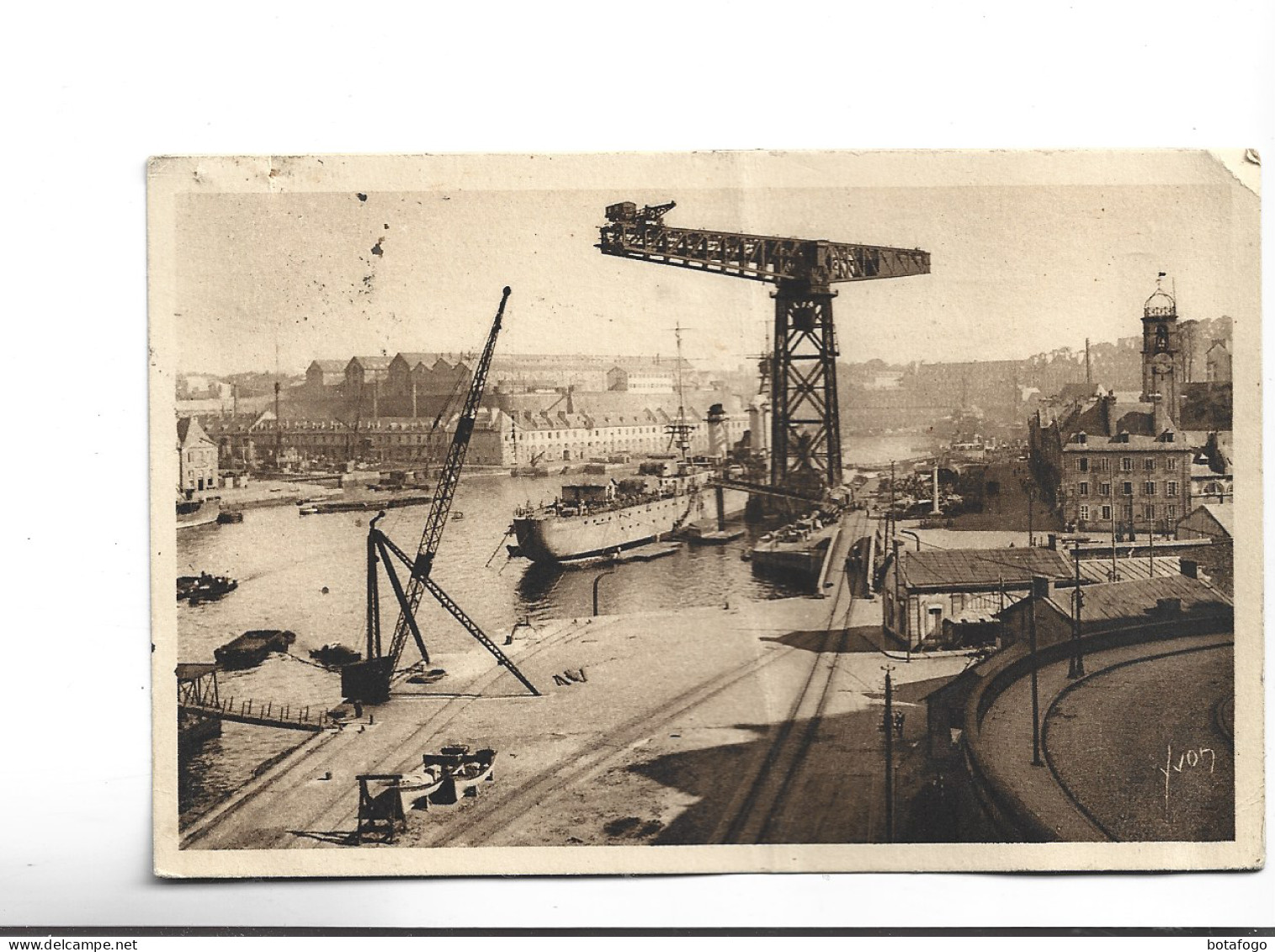 CPA DPT 29 BREST, LE PORT MILITAIRE  En 1933! - Brest