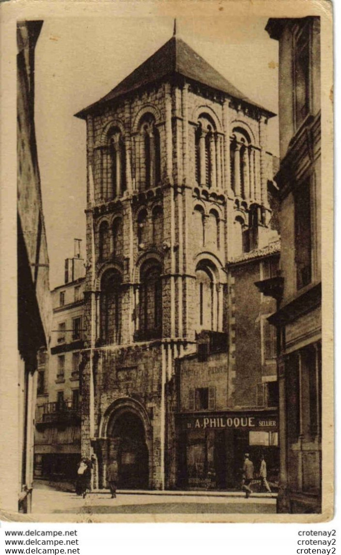 86 POITIERS N°83 Clocher Roman église Saint Porchaire Magasin A. Philoque Sellier - Poitiers