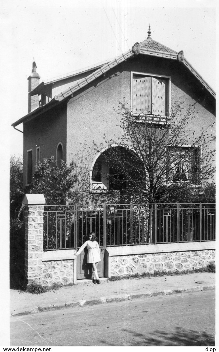 Photo Vintage Paris Snap Shop - Montgeroult Rameaux Enfatn Child Maison - Orte