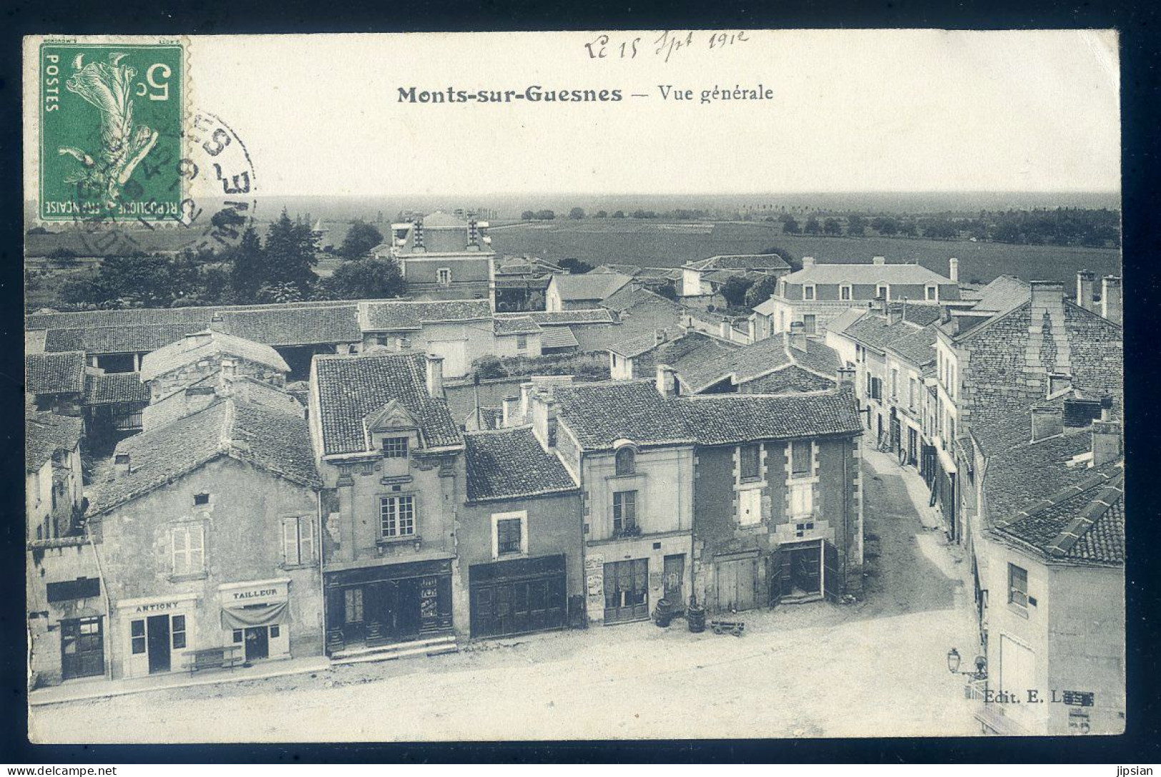 Cpa Du 86 Monts Sur Guesnes -- Vue Générale      MAI24-09 - Monts Sur Guesnes