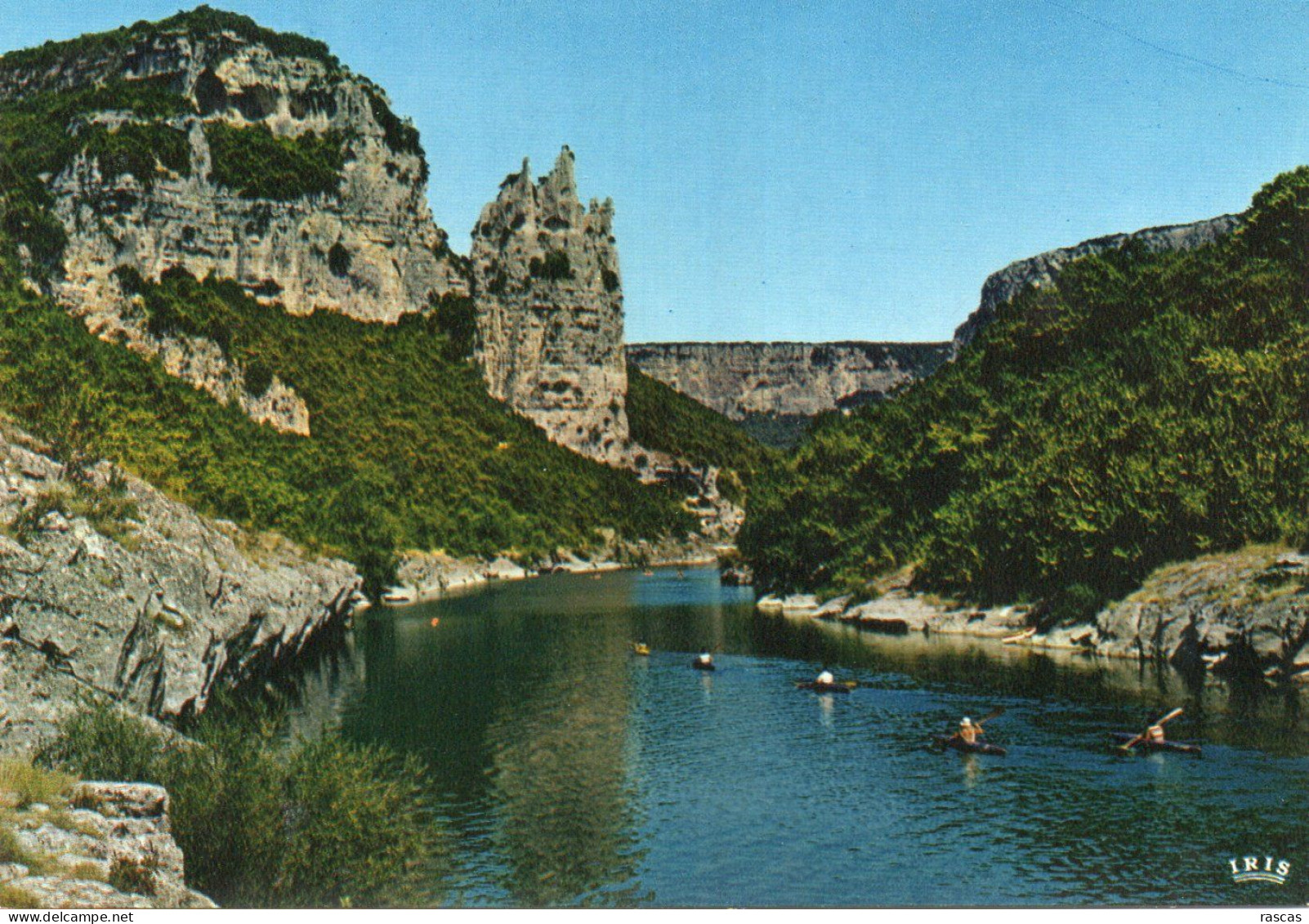 CPM - D1 - ARDECHE - LES GORGES DE L'ARDECHE AU CIRQUE DE LA MADELEINE - Sonstige & Ohne Zuordnung