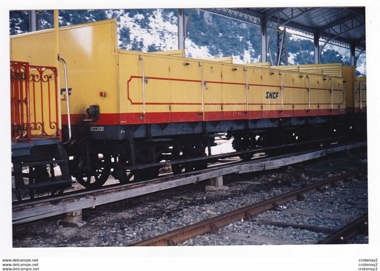 PHOTO Originale TRAINS Wagon Ou Voiture SNCF Voyageurs Ouverte Du TRAIN JAUNE De CERDAGNE Non Datée - Trenes