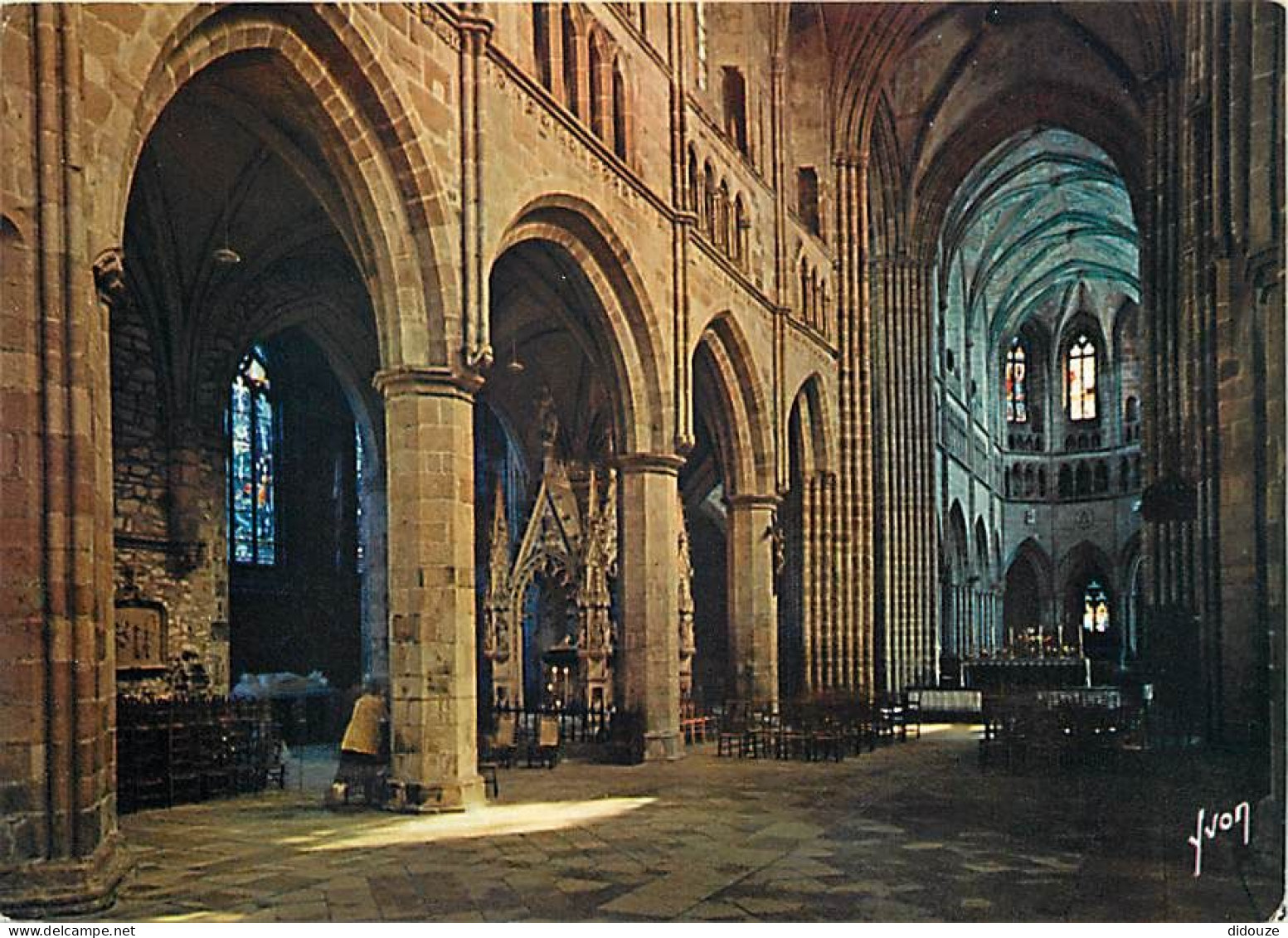 22 - Tréguier - Intérieurde La Cathédrale Et Tombeau De Saint-Yves - Carte Neuve - CPM - Voir Scans Recto-Verso - Tréguier