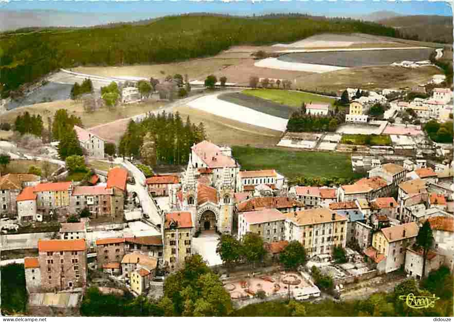 07 - La Louvesc - Vue Générale Aérienne - Flamme Postale - CPM - Voir Scans Recto-Verso - La Louvesc