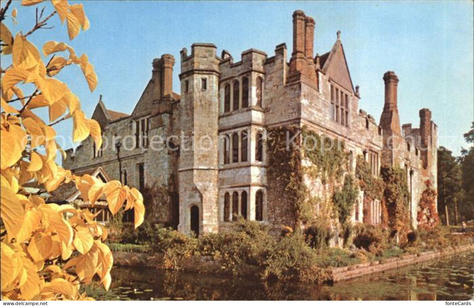 72414197 Hever Edenbridge Castle And Moat Automn  - Sonstige & Ohne Zuordnung