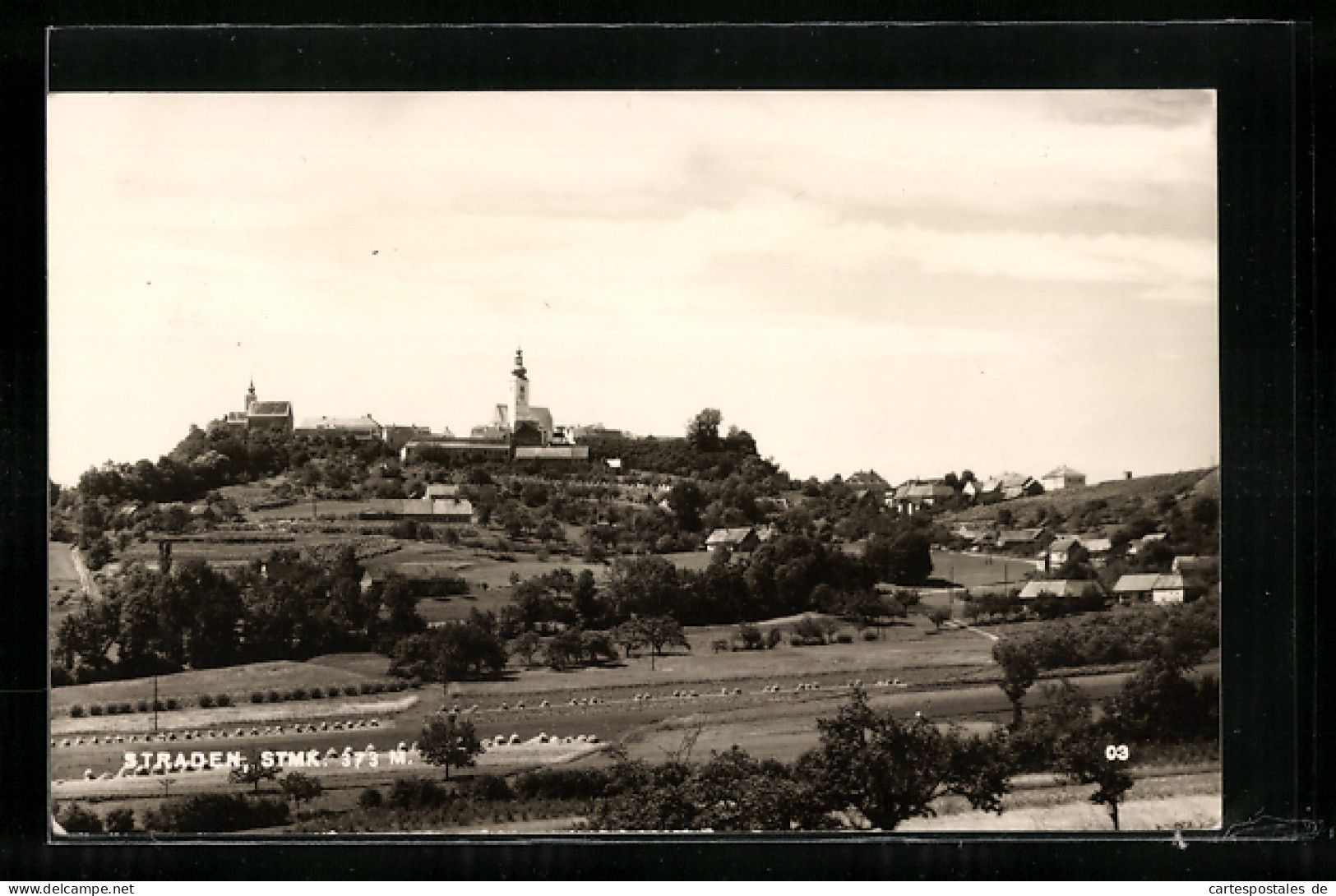 AK Straden /Stmk., Ortspartie Mit Kirche  - Andere & Zonder Classificatie