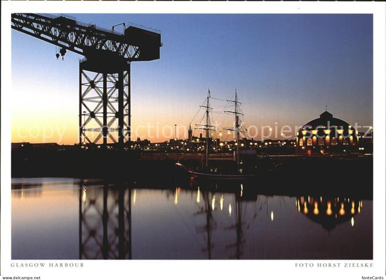 72400423 Glasgow Harbour At Night Glasgow City - Sonstige & Ohne Zuordnung