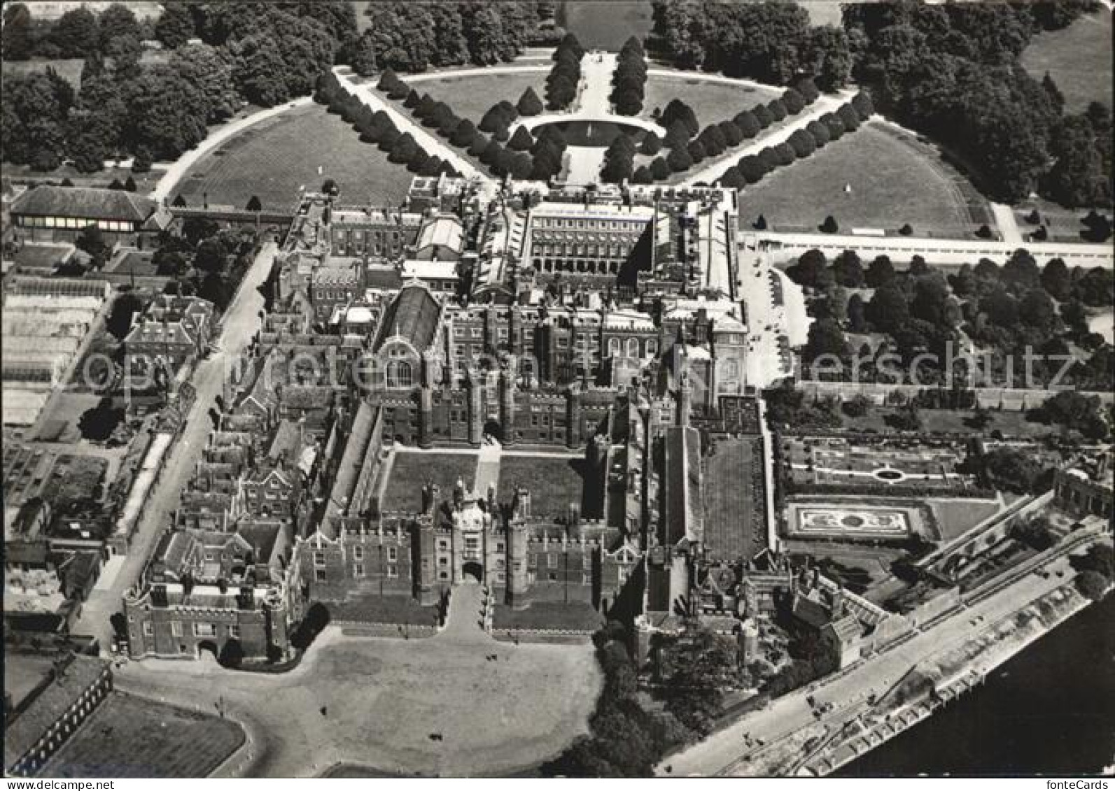 72394121 Middlesex Hampton Court Palace Air View - Sonstige & Ohne Zuordnung