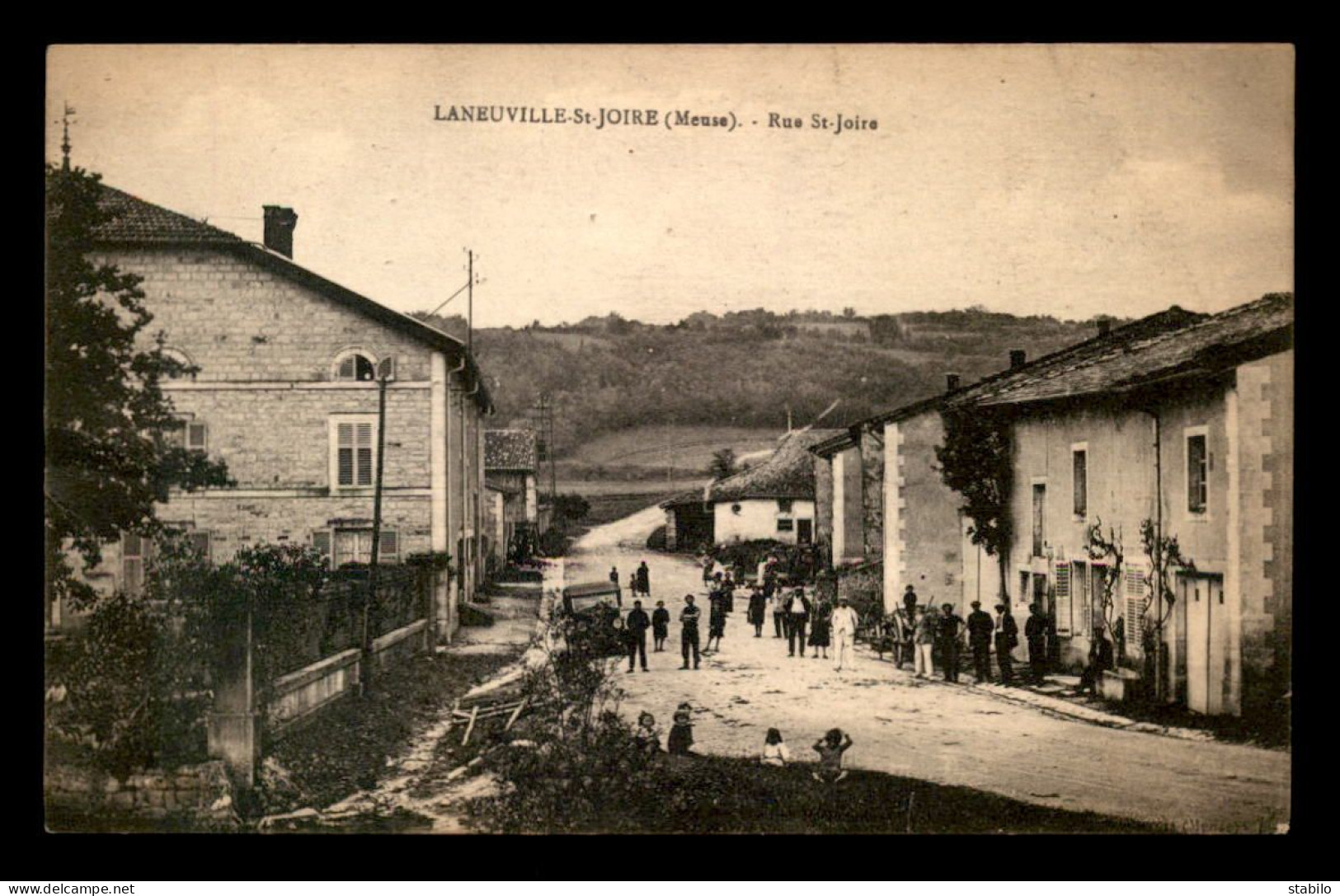 55 - LA NEUVILLE-ST-JOIRE - RUE ST-JOIRE - EDITEUR ILLISIBLE - Otros & Sin Clasificación