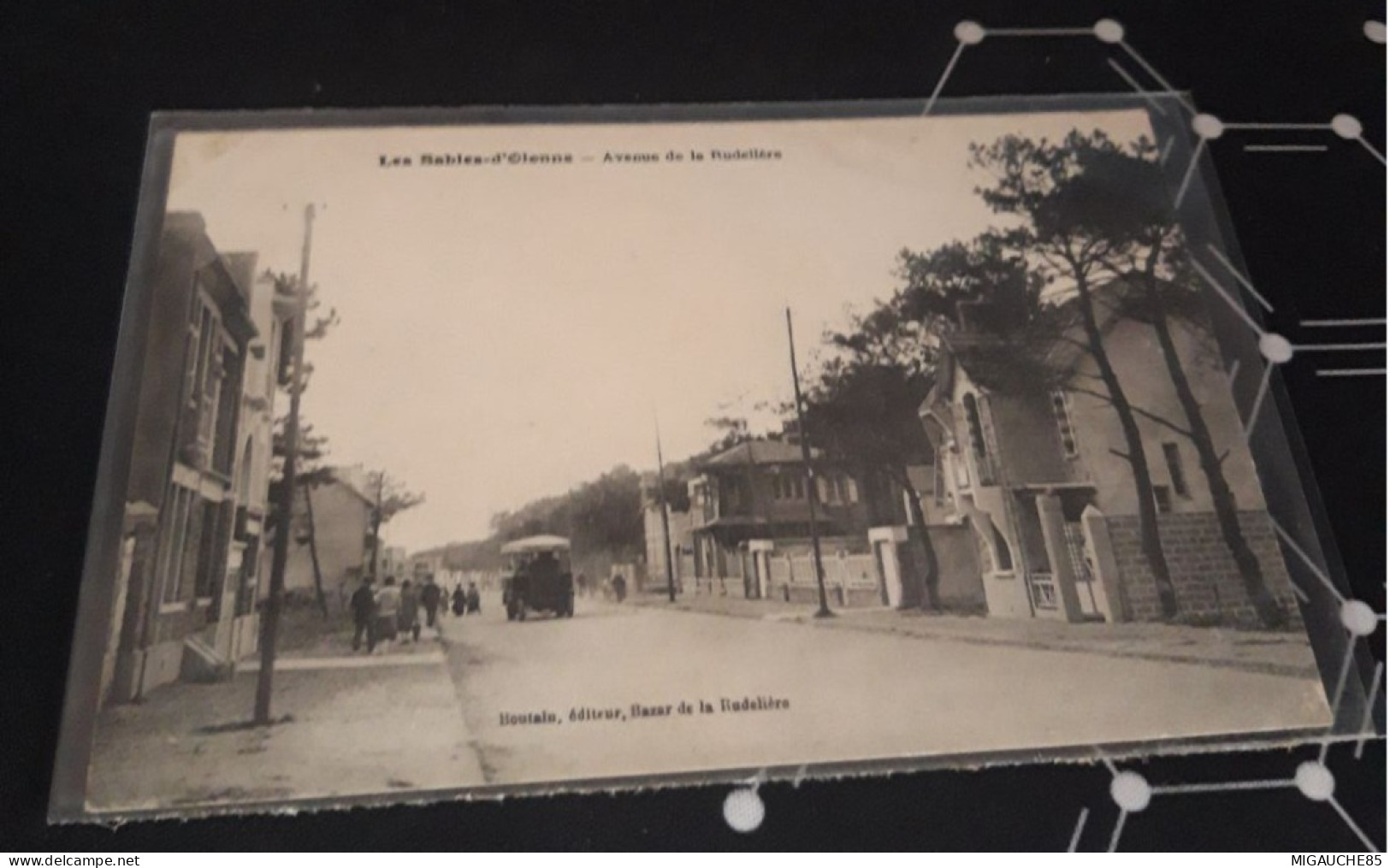 Carte Postale    LES SABLES D OLONNE Avenue De La Redélirée - Sables D'Olonne