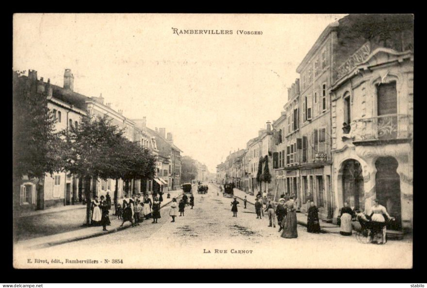 88 - RAMBERVILLERS - RUE CARNOT - Rambervillers