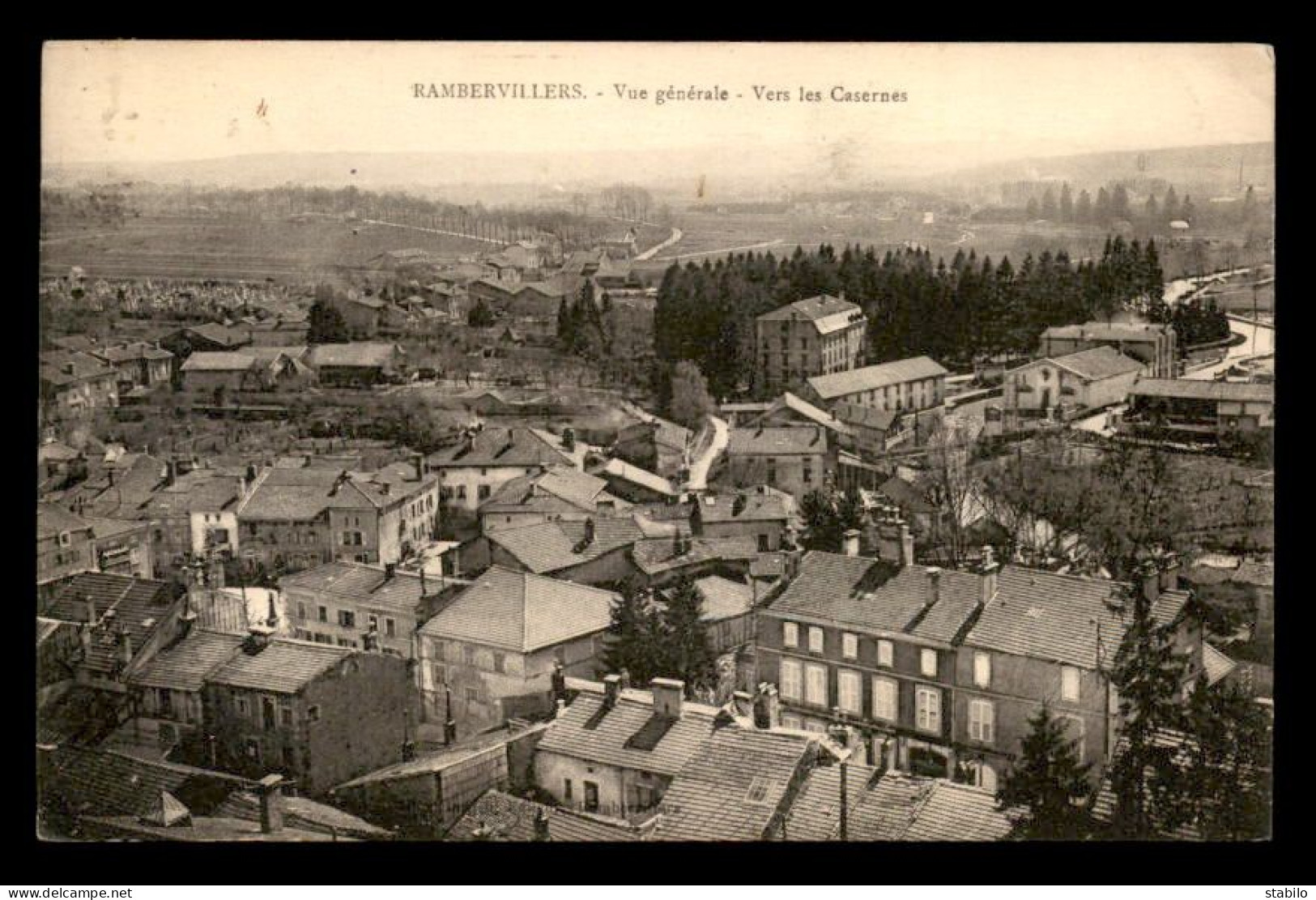 88 - RAMBERVILLERS - VUE GENERALE VERS LES CASERNES - Rambervillers