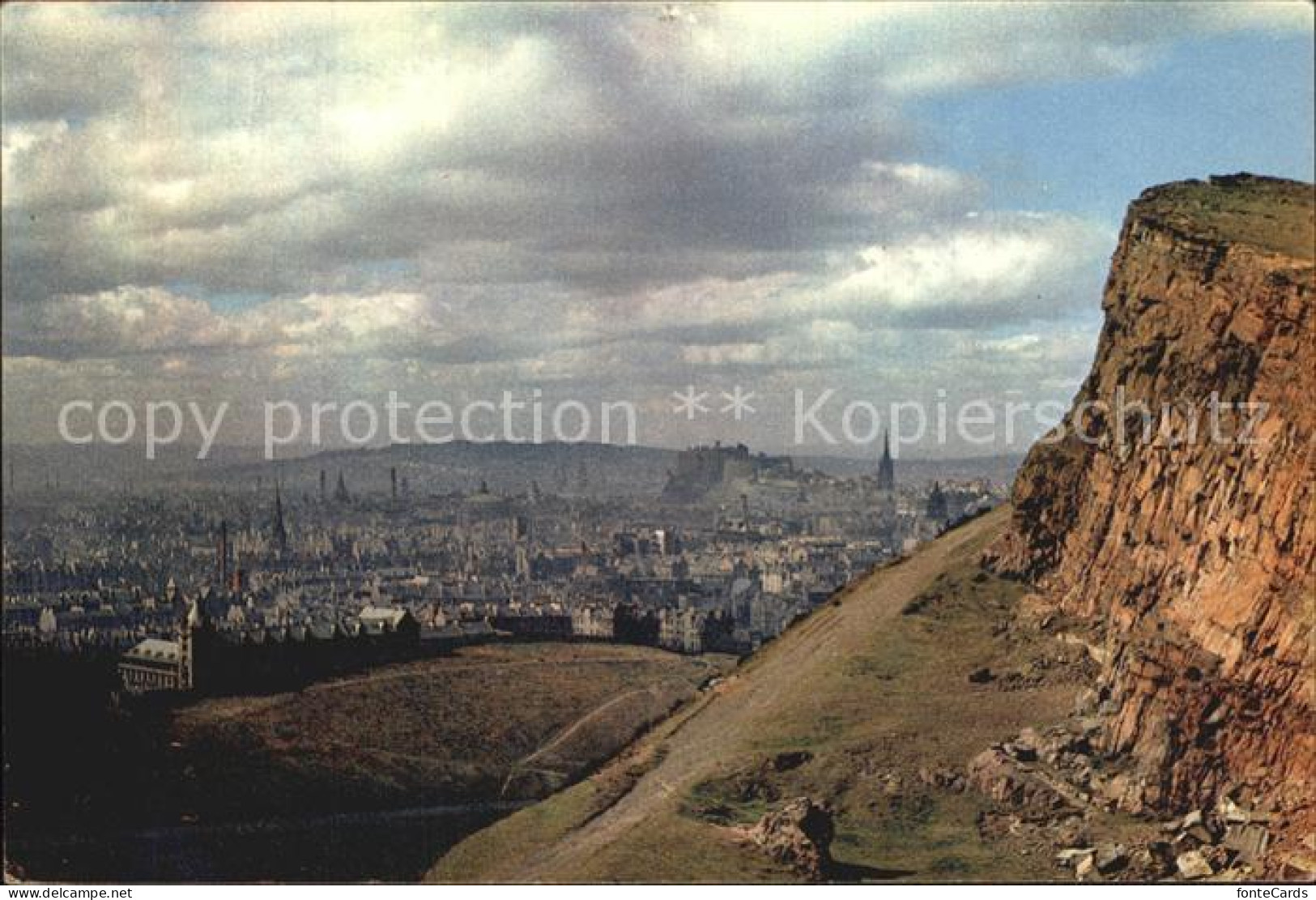 72434568 Edinburgh View From Salisbury Crags On Arhurs Seat Edinburgh - Sonstige & Ohne Zuordnung