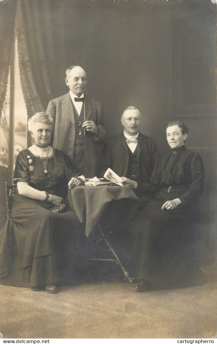 Social History Souvenir Real Photo Elegant Family Group Photo - Photographs