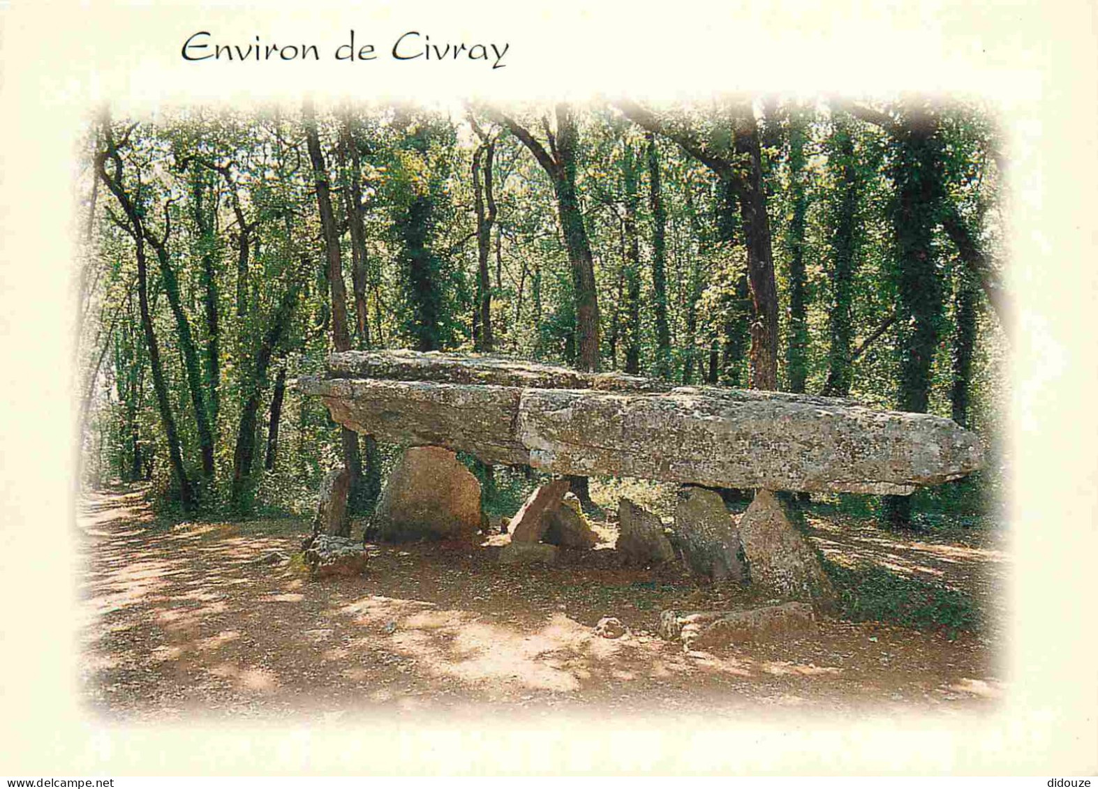 86 - Civray - Le Dolmen - CPM - Carte Neuve - Voir Scans Recto-Verso - Civray