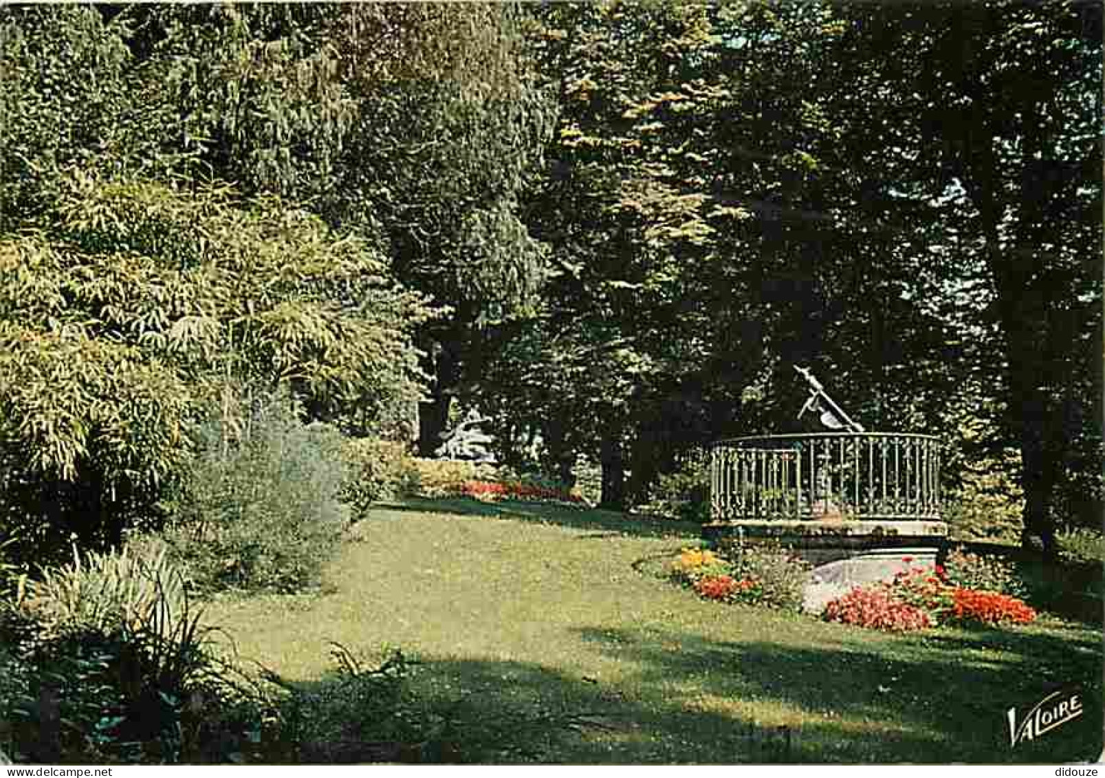 72 - Le Mans - Jardin De La Promenade Des Jacobins - Fleurs - CPM - Voir Scans Recto-Verso - Le Mans