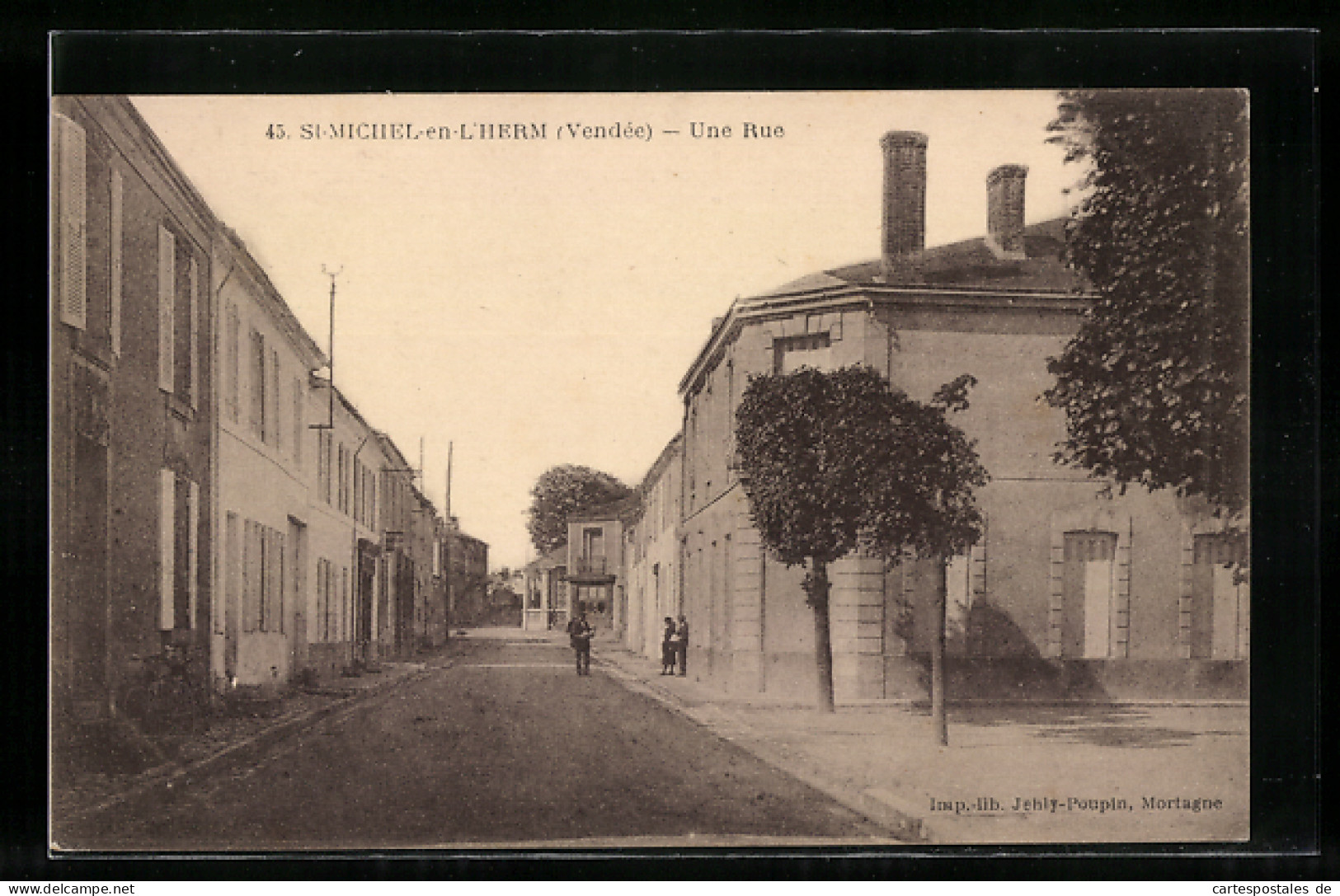 CPA St-Michel-en-L`Herm, Une Rue  - Saint Michel En L'Herm