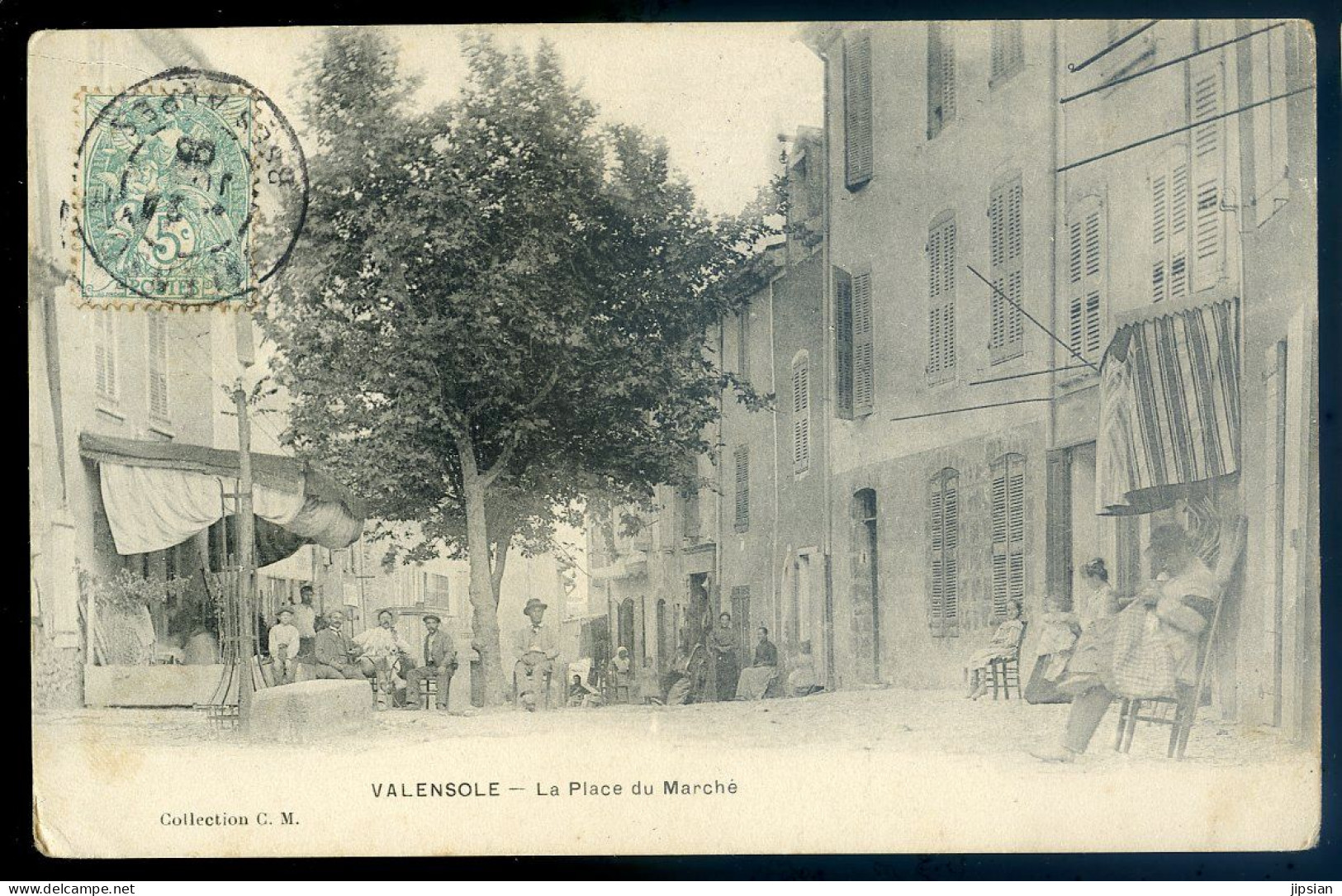 Cpa Du 04 Valensole La Place Du Marché   STEP156 - Andere & Zonder Classificatie