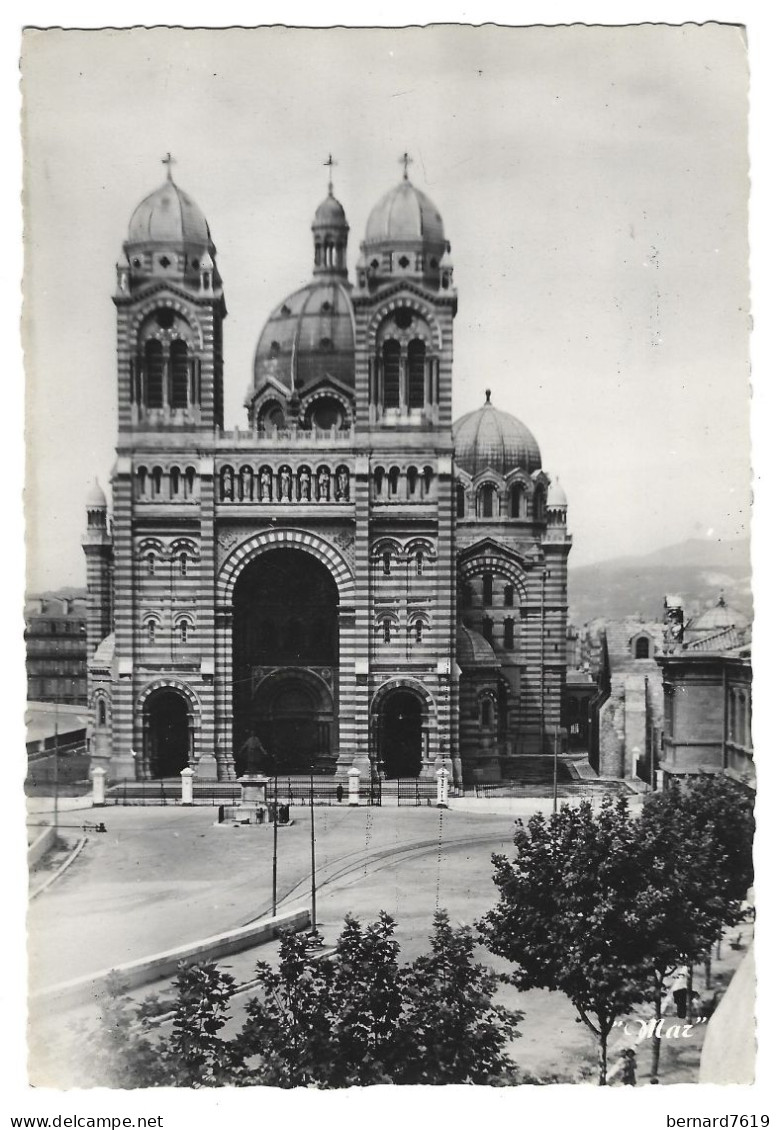 13 Marseille - La Cathedrale - Monumenten