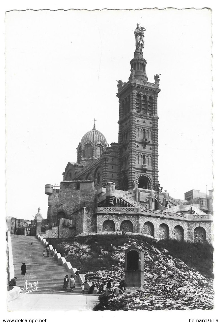 13 Marseille -  Basilique De Notre Dame De La Garde - Notre-Dame De La Garde, Funicular Y Virgen