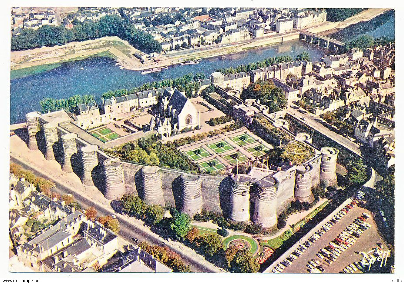 CPSM / CPM 10.5 X 15 Maine Et Loire ANGERS Le Château Reconstruit Par Saint Louis De 1228 à 1238 Les 17 Tours Ont De 40* - Angers