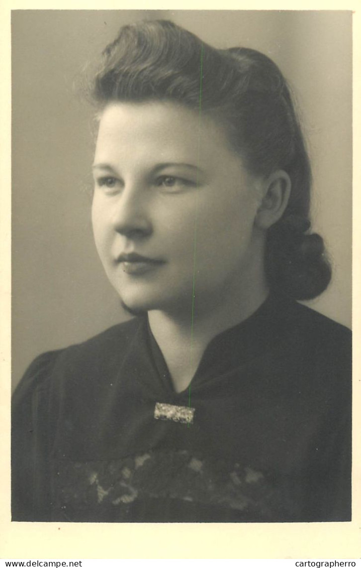 Social History Souvenir Real Photo Elegant Woman Lady Coiffure 1941 Munchen - Photographs