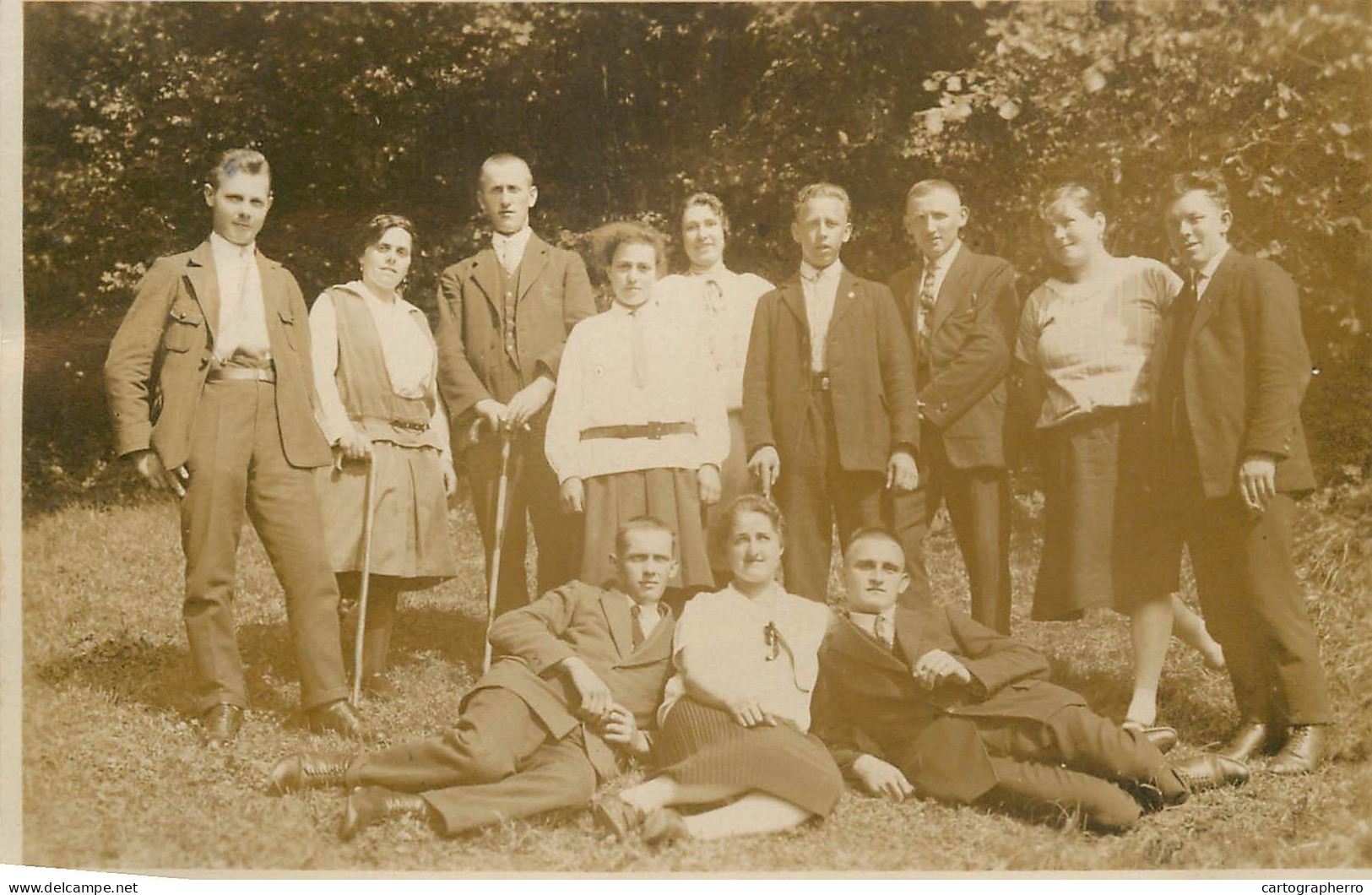 Social History Souvenir Real Photo Elegant Hike Expedition Group Photo - Fotografie