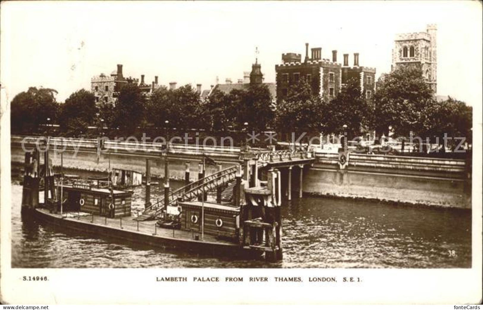 72184059 London Lambeth Palace From River Thames - Autres & Non Classés