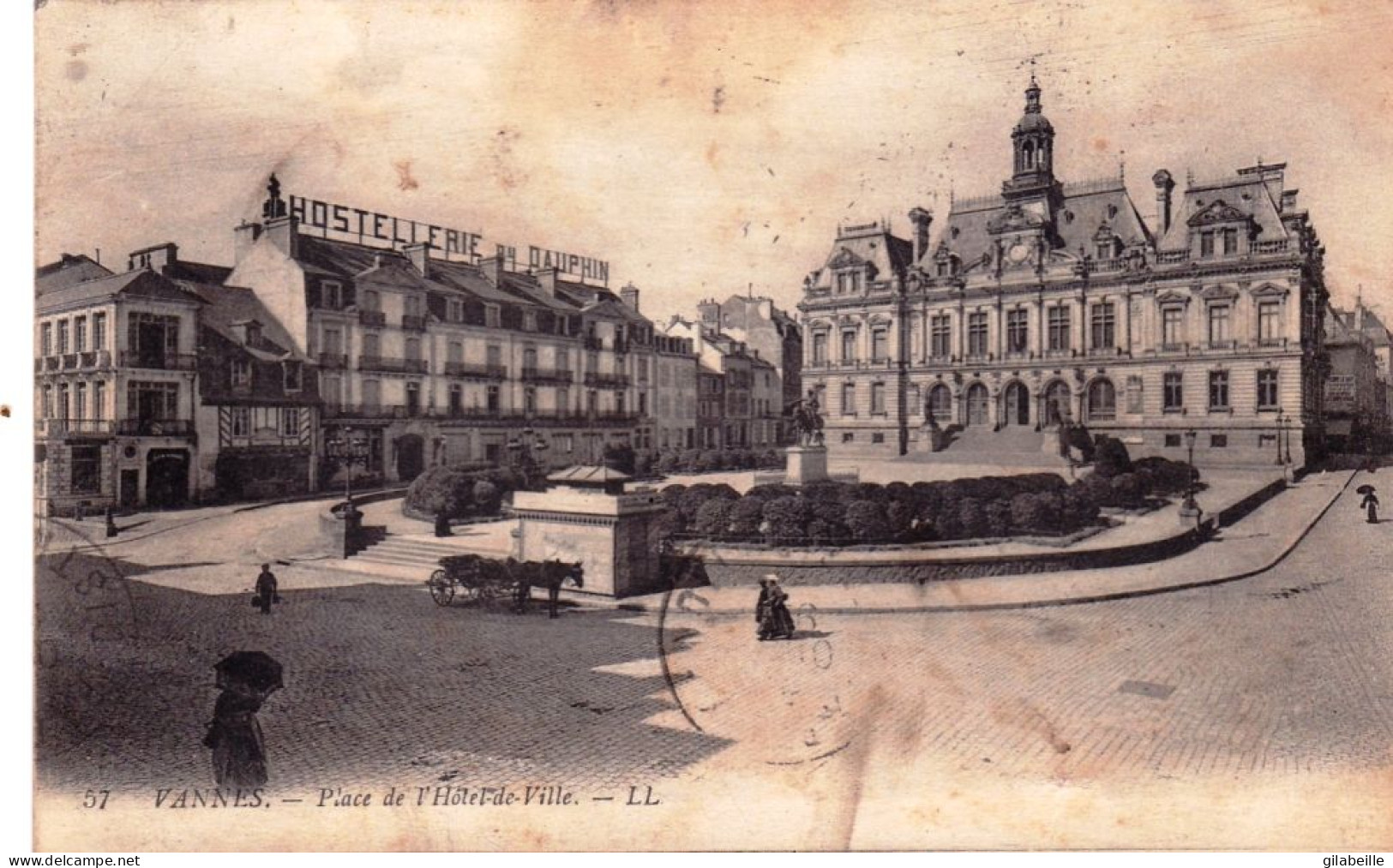 56 - Morbihan -  VANNES - Place De L Hotel De Ville - Hostellerie Du Dauphin - Vannes