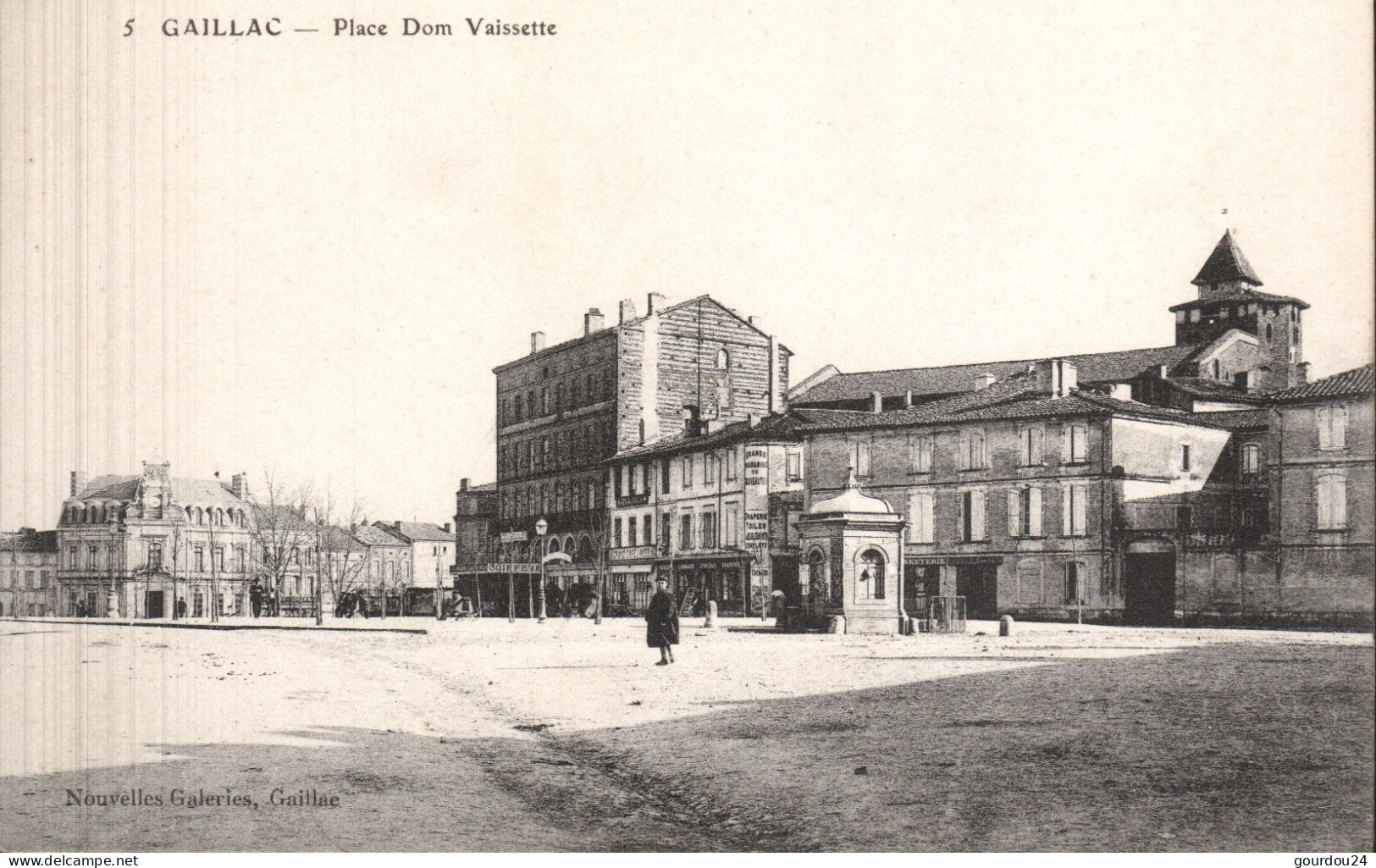 GAILLAC - Place Dom Vaissette - Gaillac