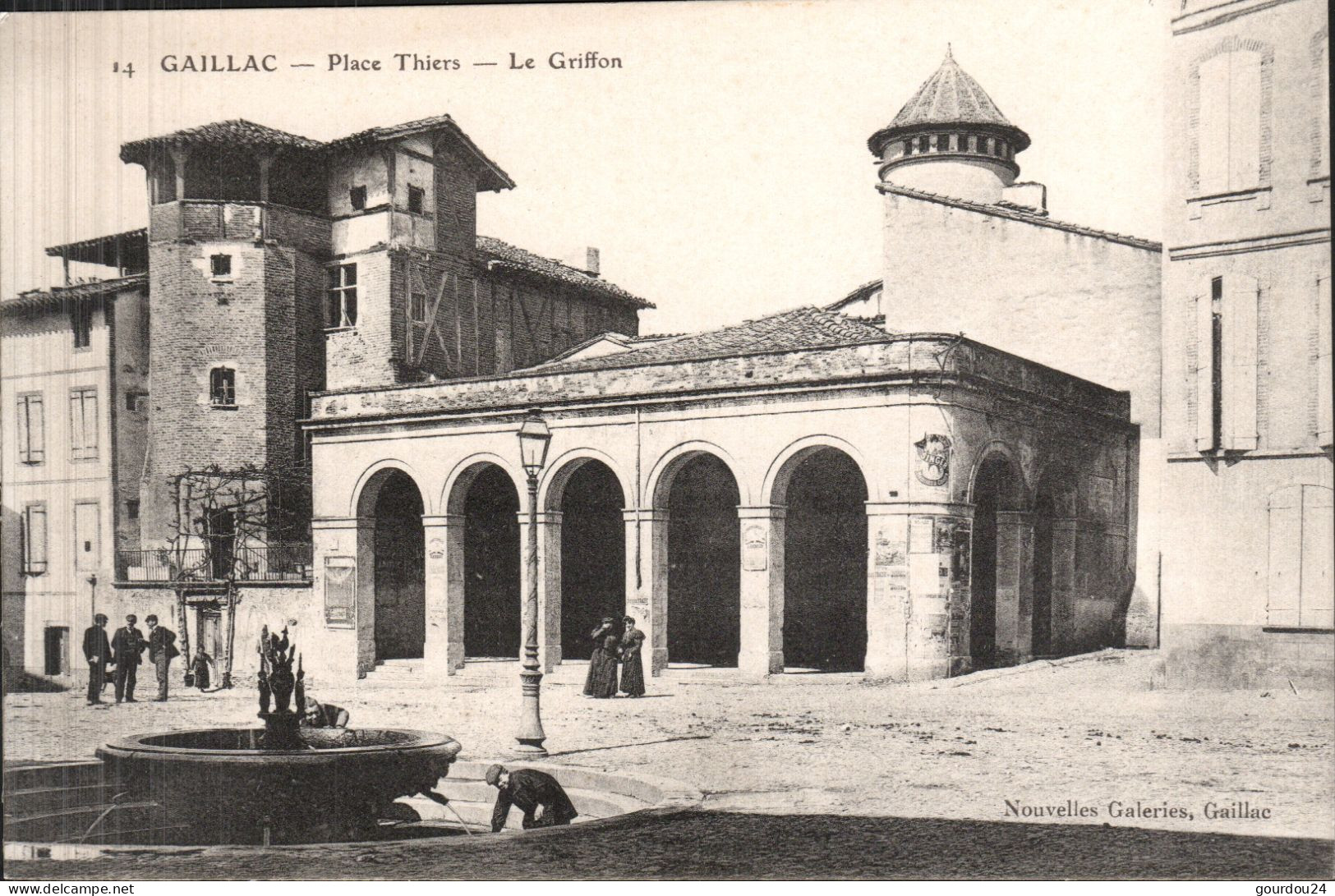 GAILLAC - Place Thiers - Le Griffon - Gaillac